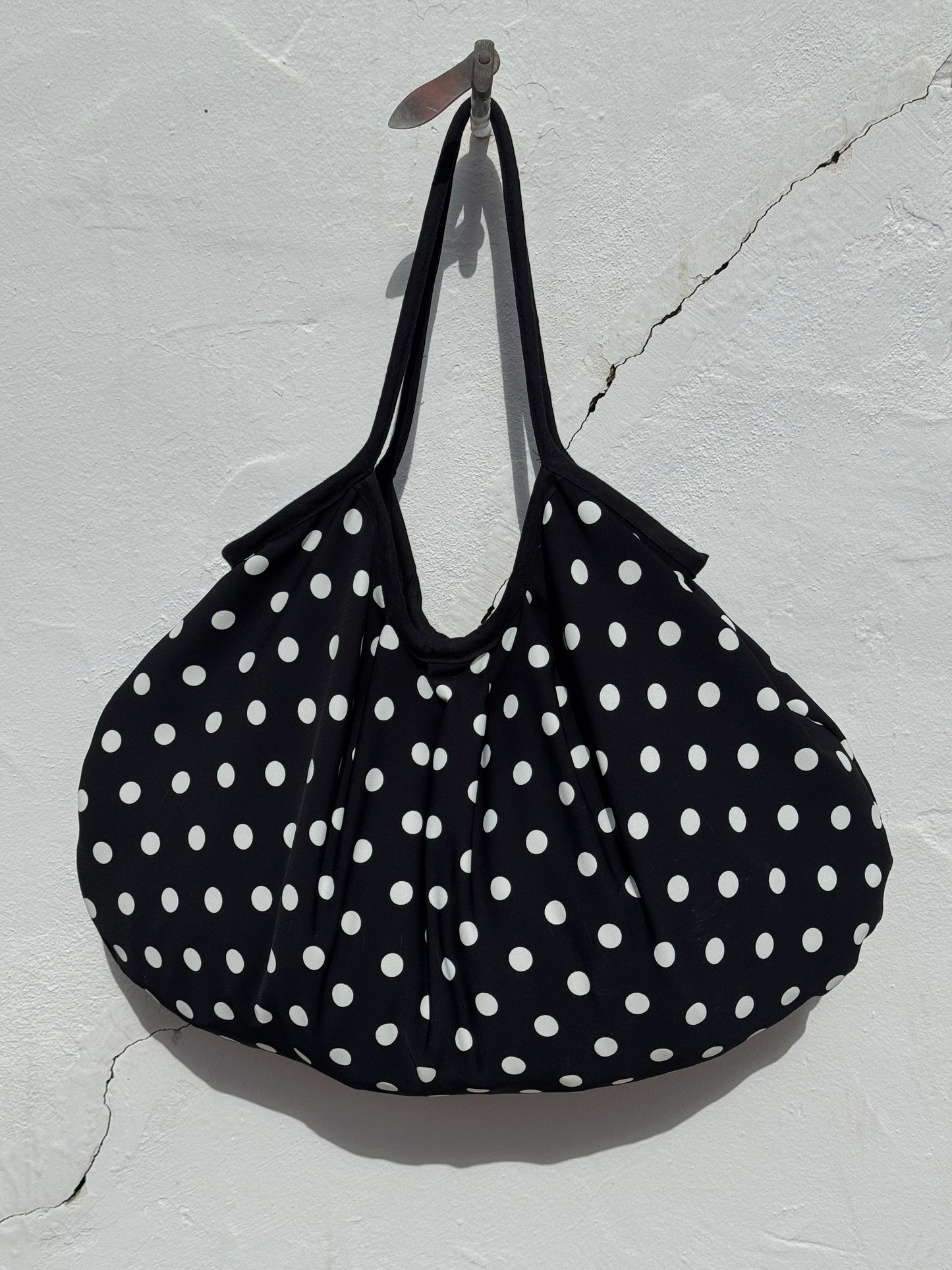 Bolso Grandma. Lunares en negro