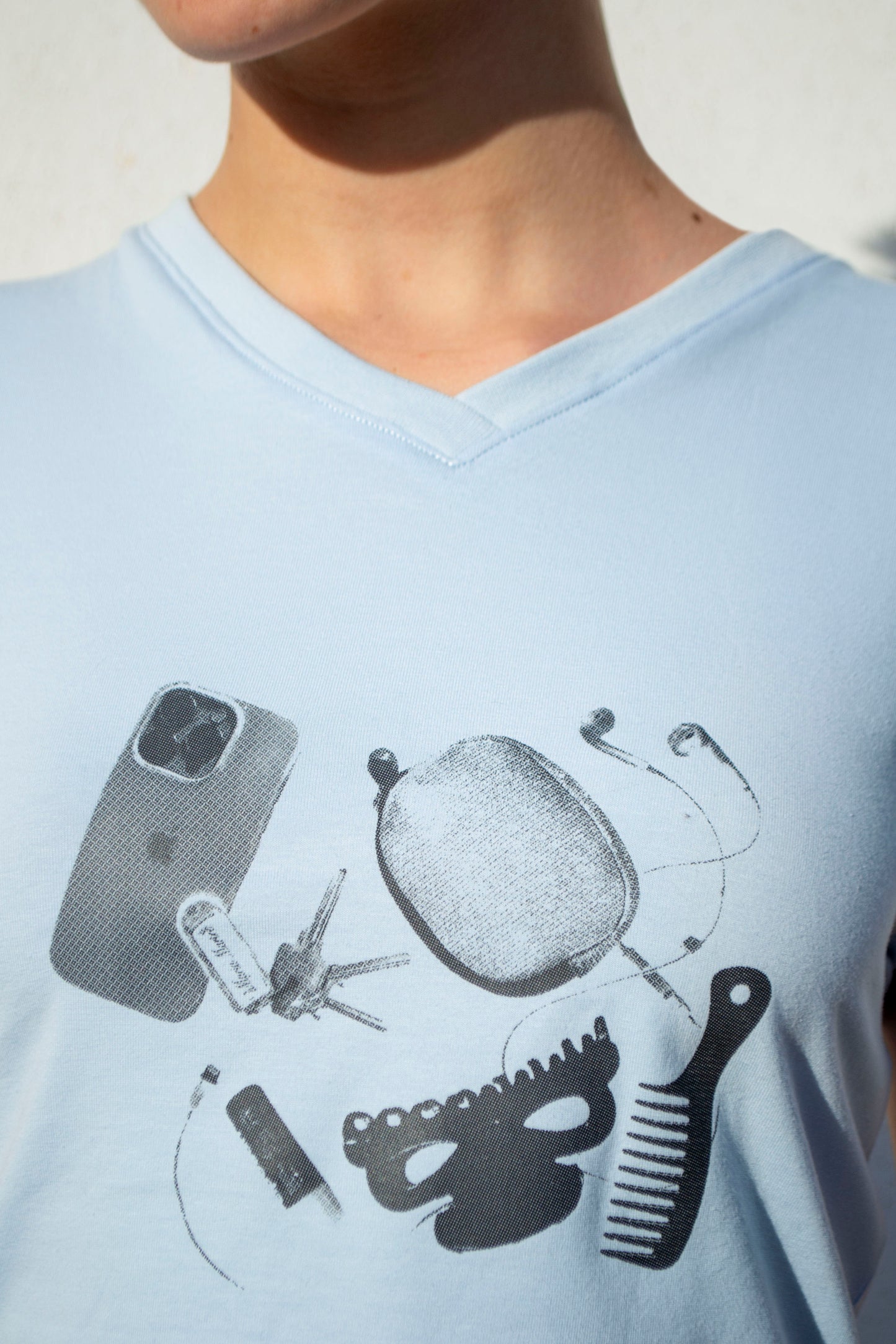 'What's in my bag' Baby Tee Celeste