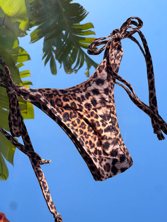 "Leopardo" Braga de bikini brasileña