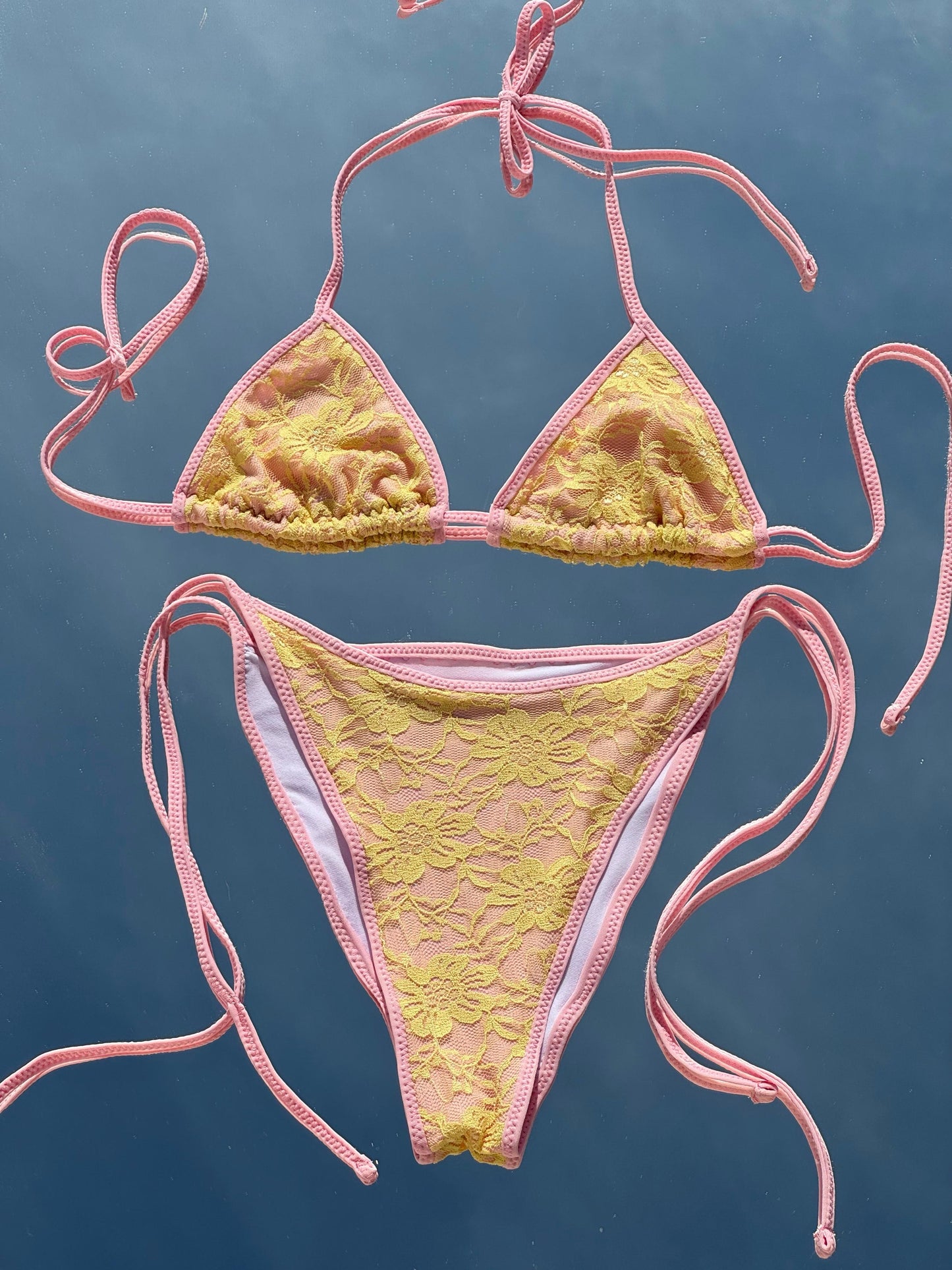 "Pan Dulce" Triangle bikini top