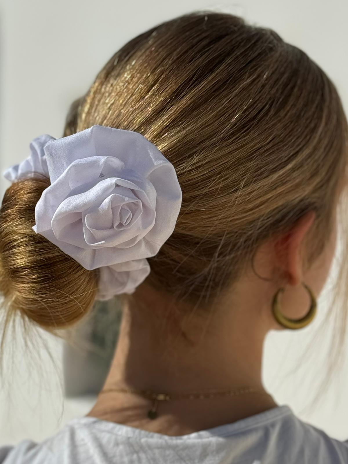 "Lola" Scrunchie