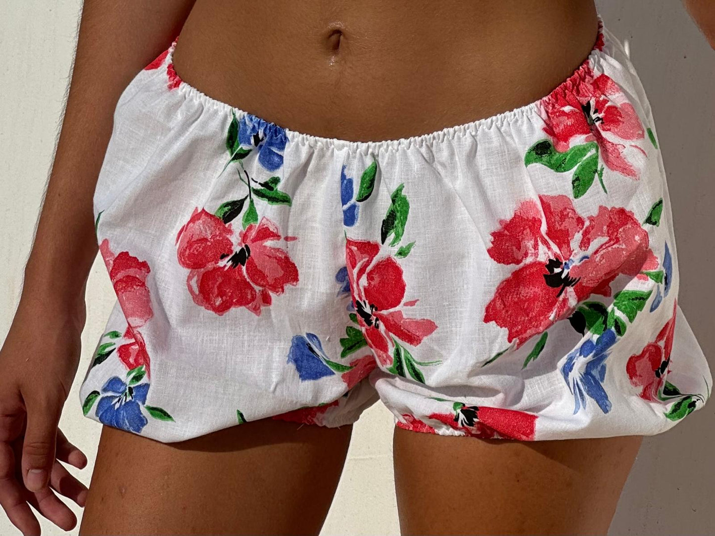 "Tropic" Mini short globo